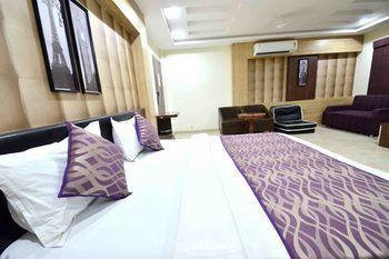 Oyo Rooms Navlakha Bus Stand Indore Exterior photo