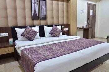 Oyo Rooms Navlakha Bus Stand Indore Exterior photo