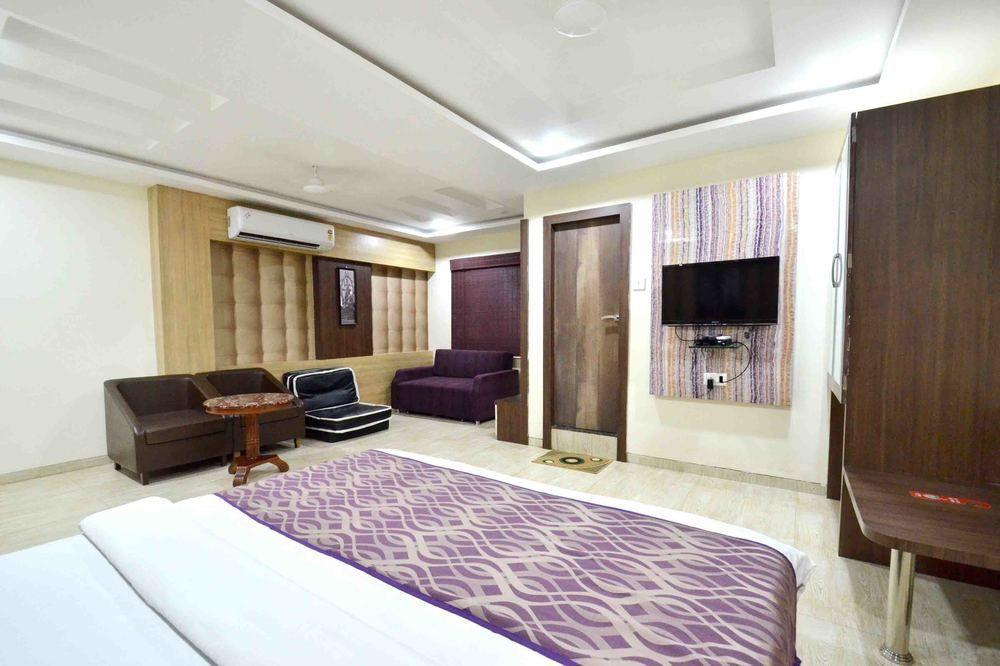 Oyo Rooms Navlakha Bus Stand Indore Exterior photo